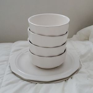 Pfaltzgraff Heritage dinner plates and salad bowls